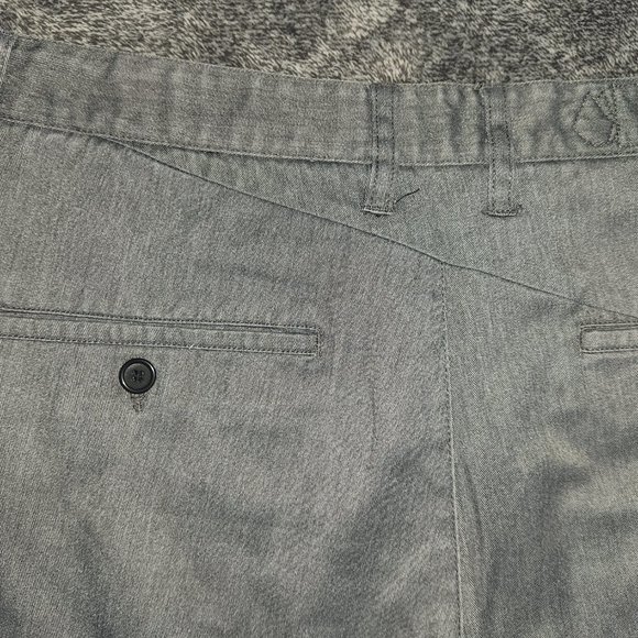 Volcom Stone Corpo Class collection Men's stylish shorts with 33" waist - Picture 7 of 12